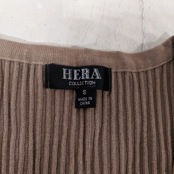 Ladie's tank - Picture 2 of 3